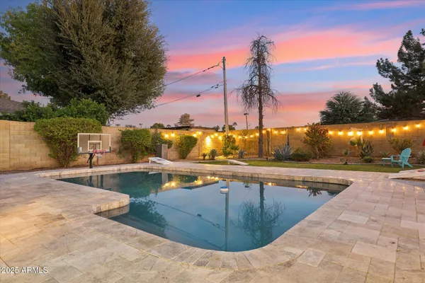 $1,295,000 | 105 East Claremont Street, Phoenix, AZ 85012
