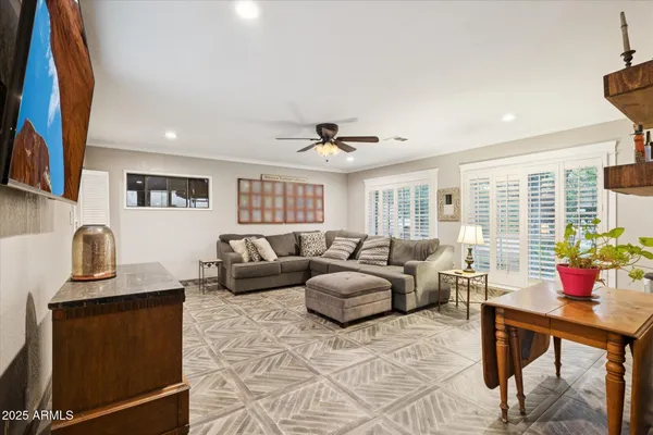 $1,295,000 | 105 East Claremont Street, Phoenix, AZ 85012