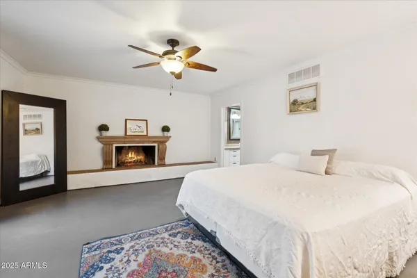 $1,295,000 | 105 East Claremont Street, Phoenix, AZ 85012
