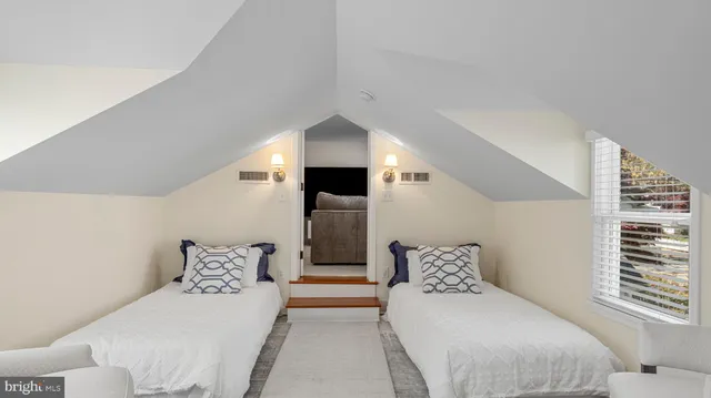 $1,320,000 | 213 South Morris Street, Oxford, MD 21654