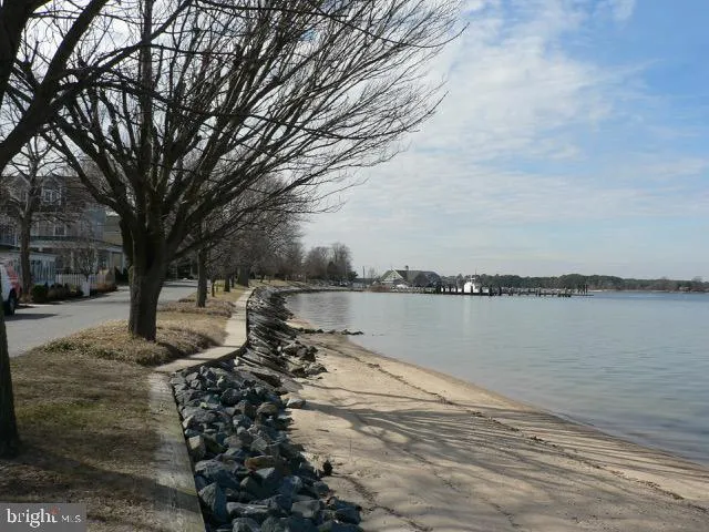 $1,320,000 | 213 South Morris Street, Oxford, MD 21654