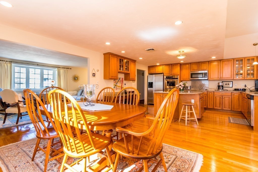 14 Richard Road Braintree, MA 02184 - Photo 6 of 38 Gallery Image 6