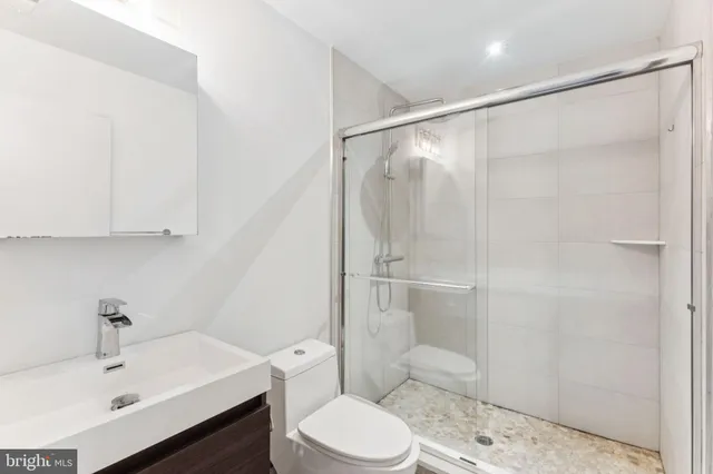 $4,000 | 614 North 5th Street, Philadelphia, PA 19123