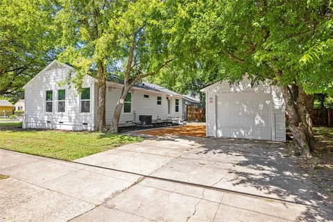 $285,000 | 2267 Tealford Drive, Dallas, TX 75228