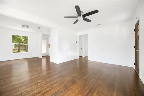 $285,000 | 2267 Tealford Drive, Dallas, TX 75228