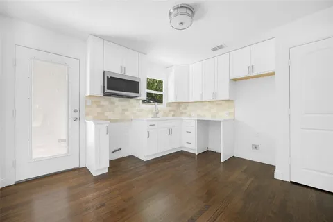 $285,000 | 2267 Tealford Drive, Dallas, TX 75228