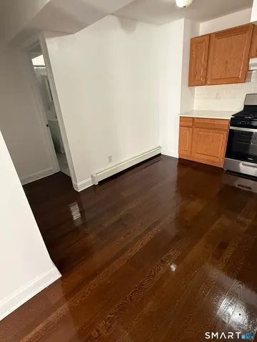 $1,600 | 29 Moulthrop Street, Unit 1, Ansonia, CT 06401