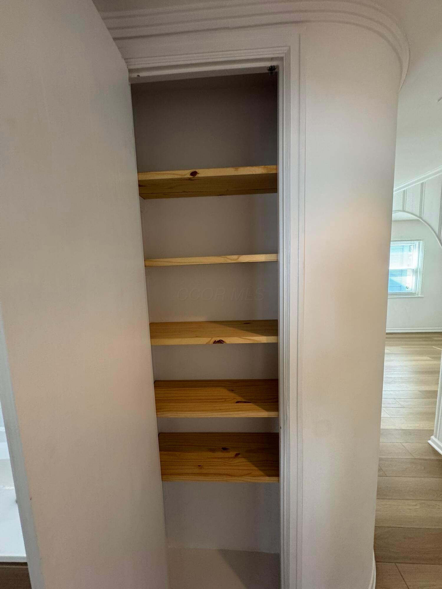 269 Chase Road Columbus, OH 43214 - Photo 16 of 28 Linen Closet
