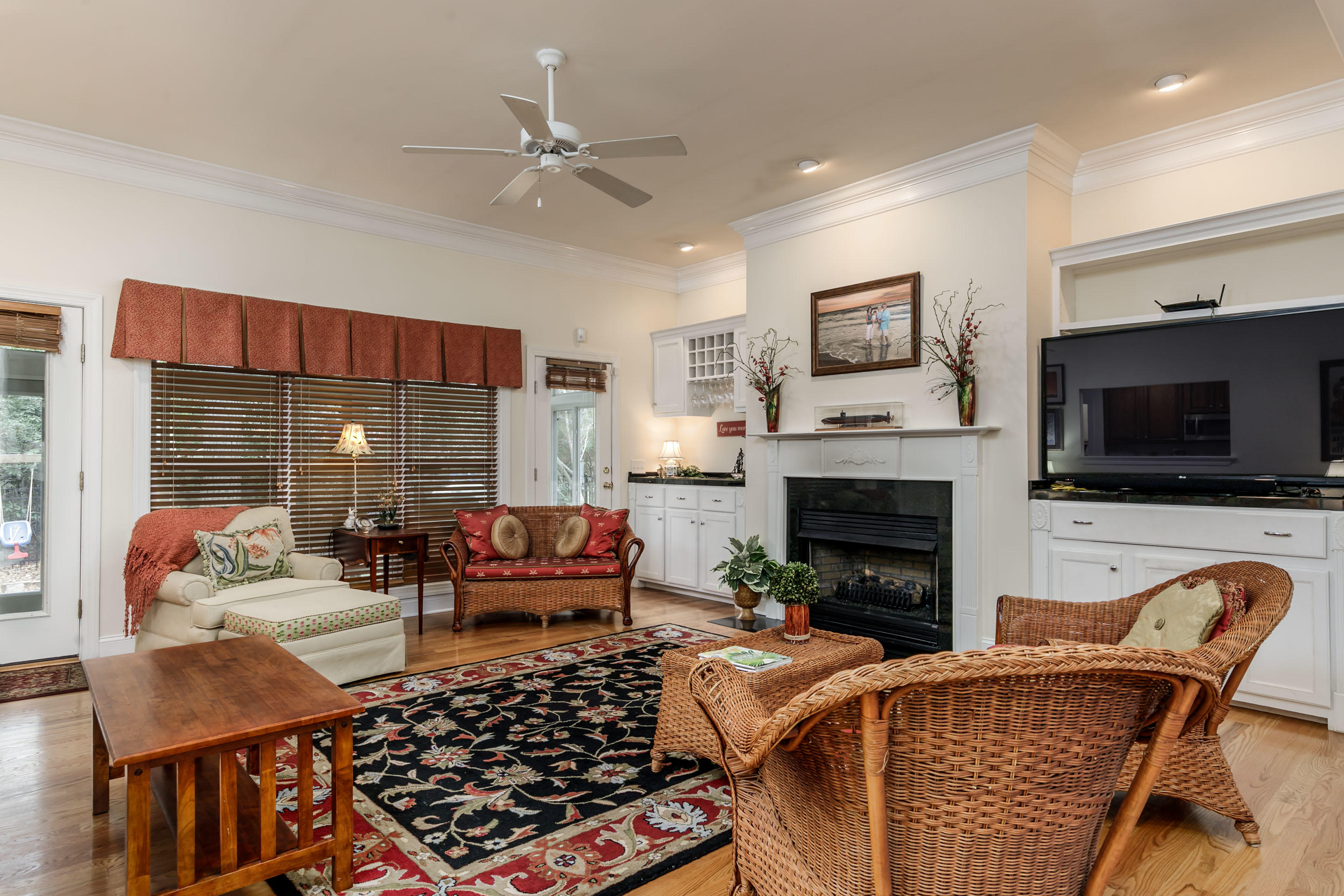 45 Oak Hills Road Pinehurst, NC 28374 - Photo 3 of 25 Living Room