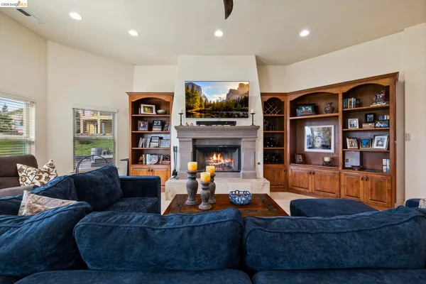 $730,000 | 16 Flagstone Court, Copperopolis, CA 95228