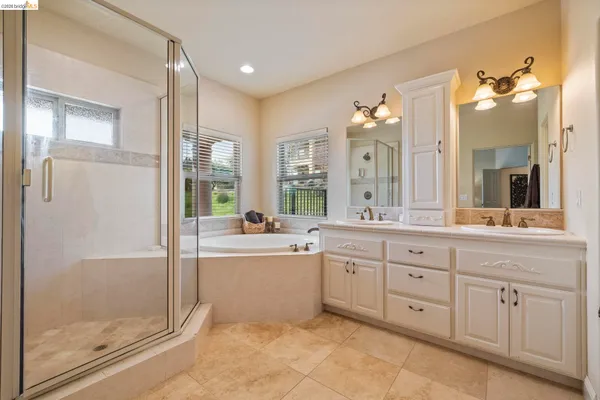 $730,000 | 16 Flagstone Court, Copperopolis, CA 95228