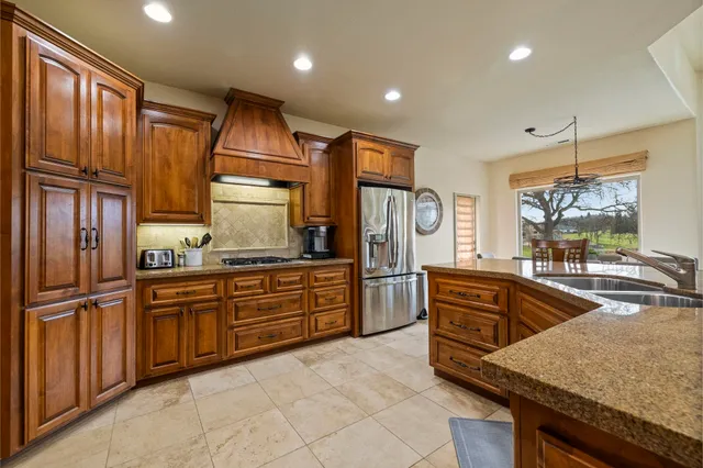 $749,000 | 16 Flagstone Court, Copperopolis, CA 95228
