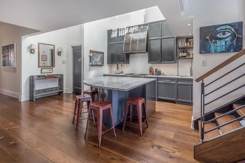 $5,450,000 | 205 Commonwealth Avenue, Unit PH, Boston, MA 02116