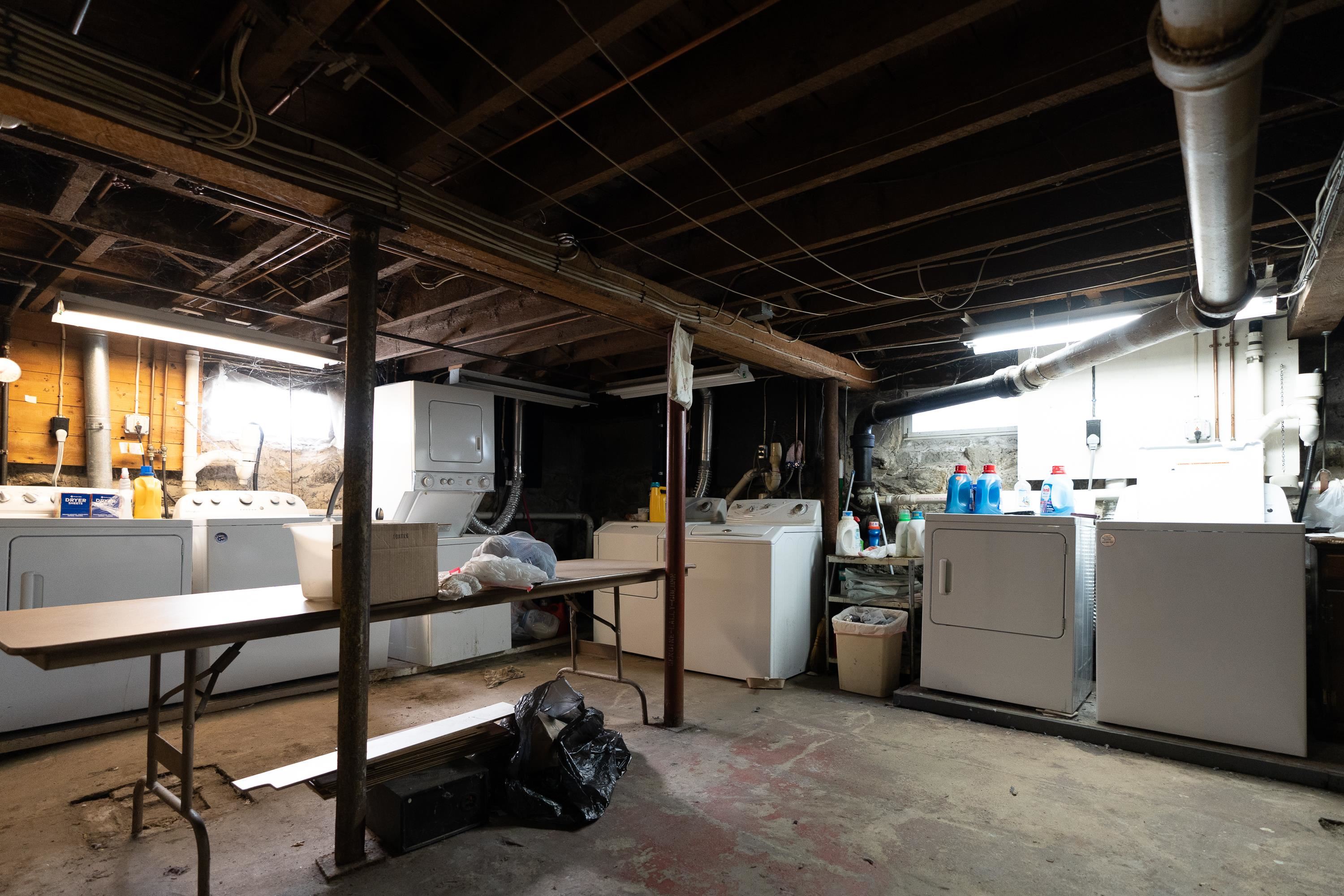 158 Candia Road Manchester, NH 03109 - Photo 11 of 34