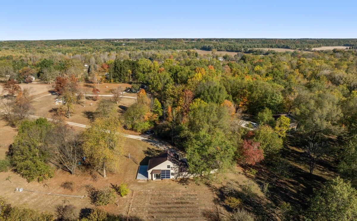 1067 Somers Road Lyons, MI 48851 - Photo 4 of 26 Somers6