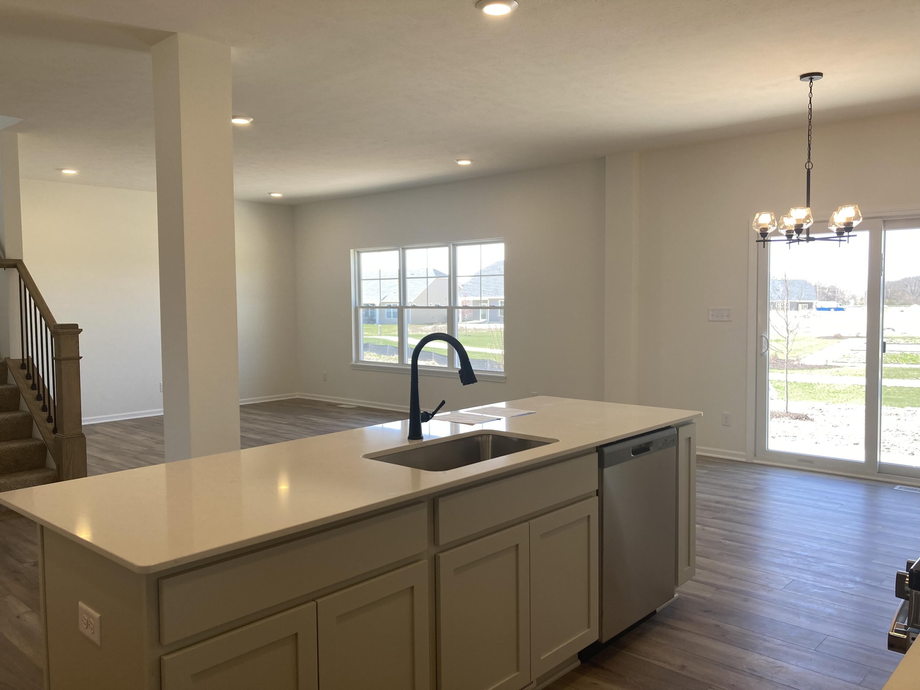 3982 Riverwood Road Valparaiso, IN 46385 - Photo 4 of 16 3000x2250