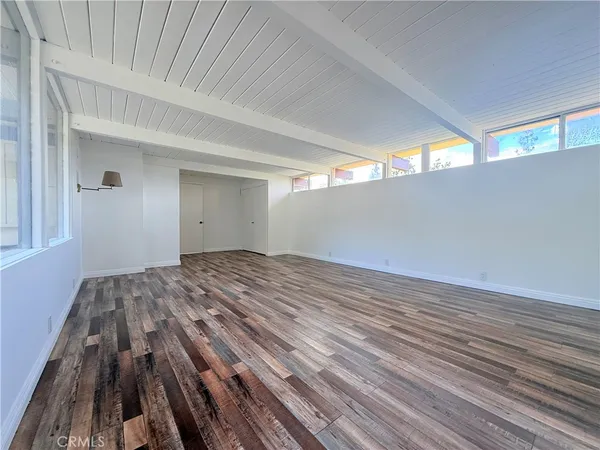 a view of empty room
