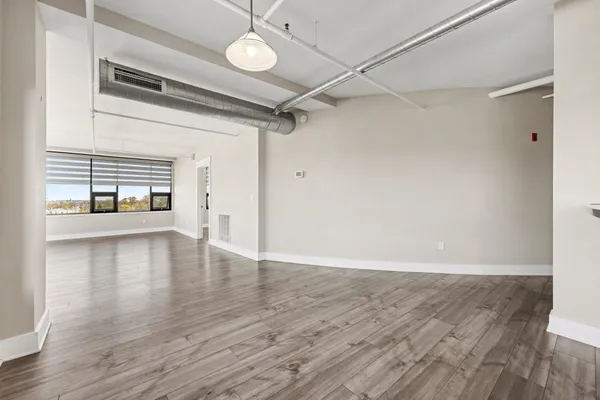 $439,900 | 600 Broadway Avenue Northwest, Unit 620A, Grand Rapids, MI 49504