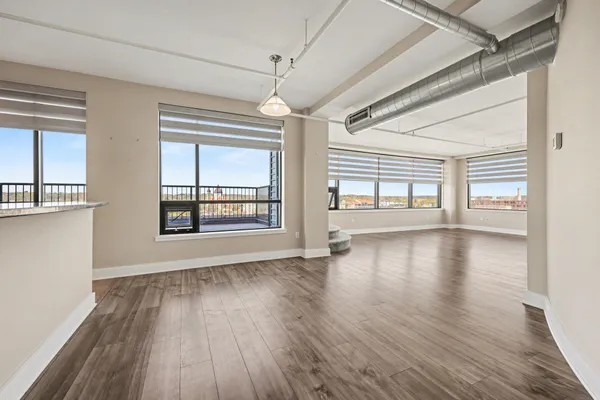 $439,900 | 600 Broadway Avenue Northwest, Unit 620A, Grand Rapids, MI 49504