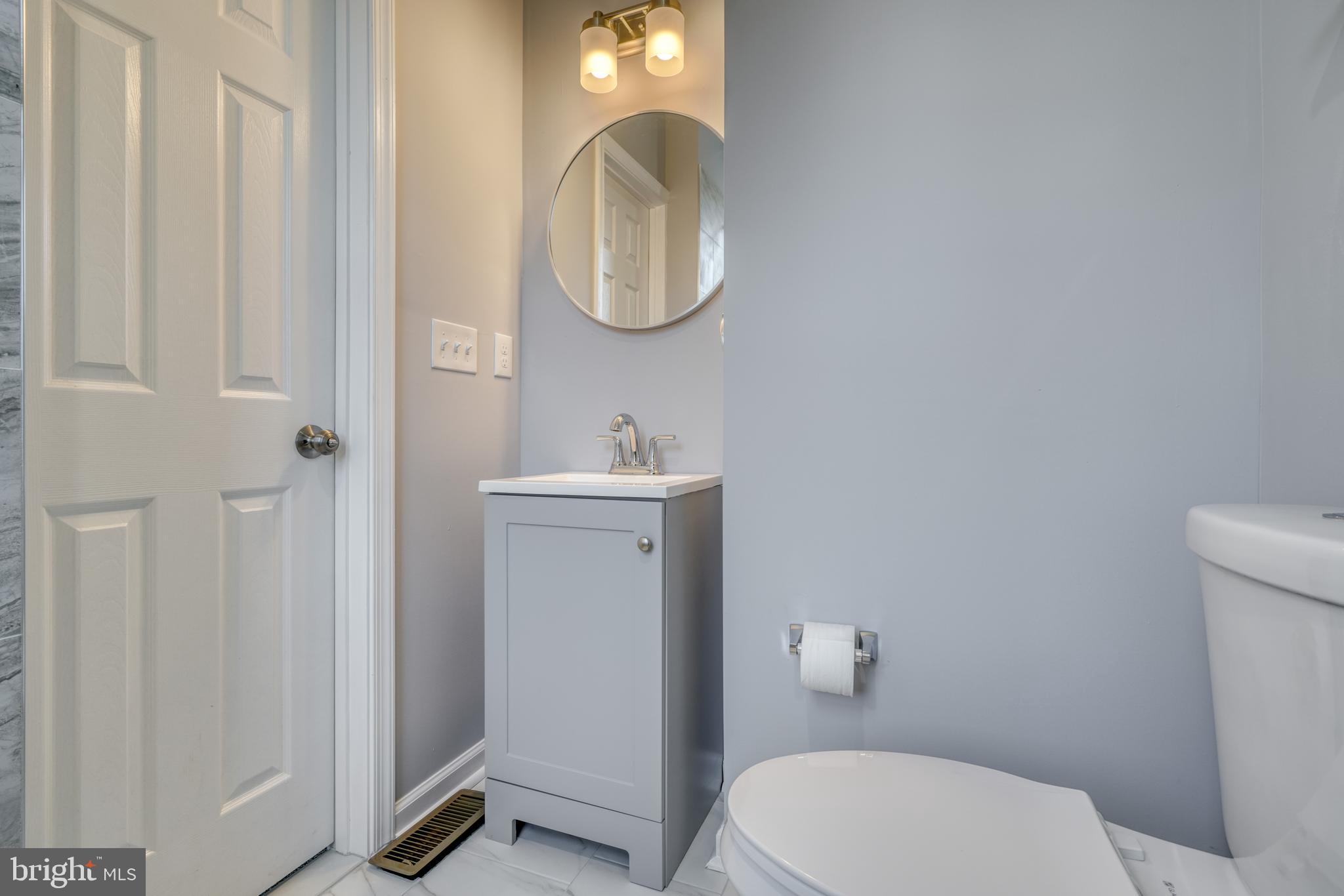 4037 Fairfax Road Baltimore, MD 21216 - Photo 28 of 83 primary bath