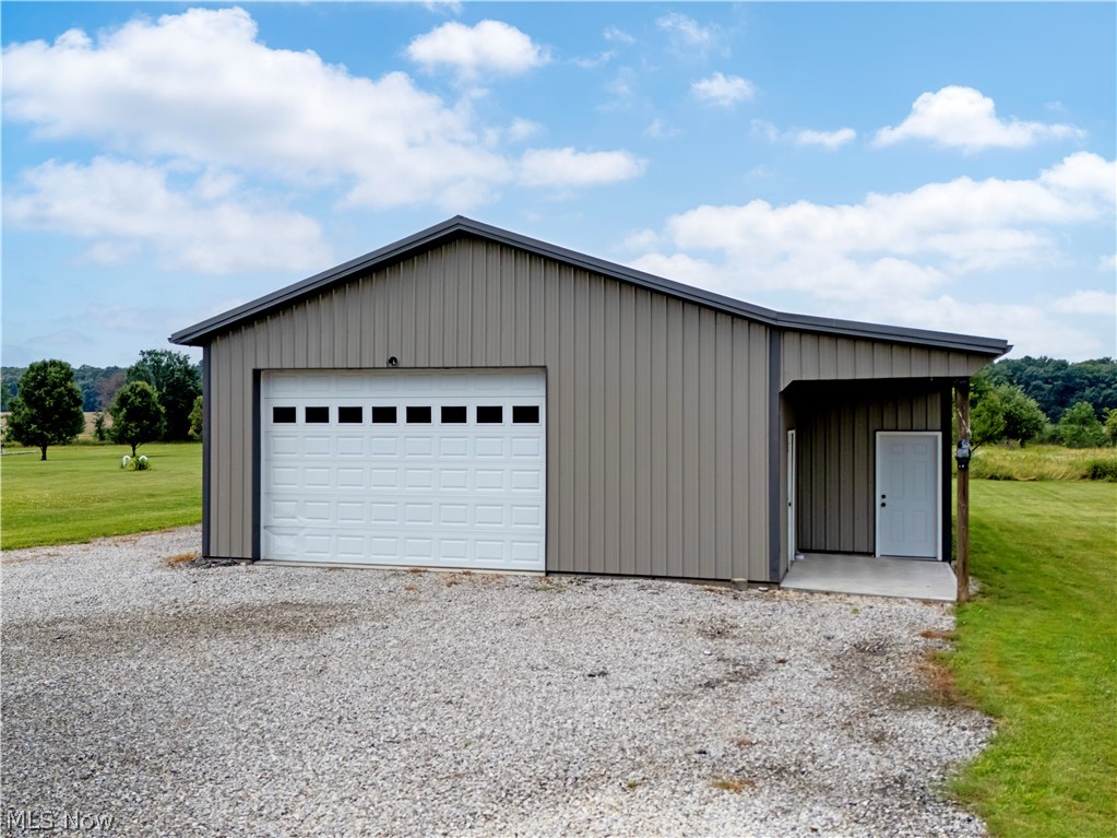 10964 Parmenter Road Burbank, OH 44214 - Photo 3 of 43