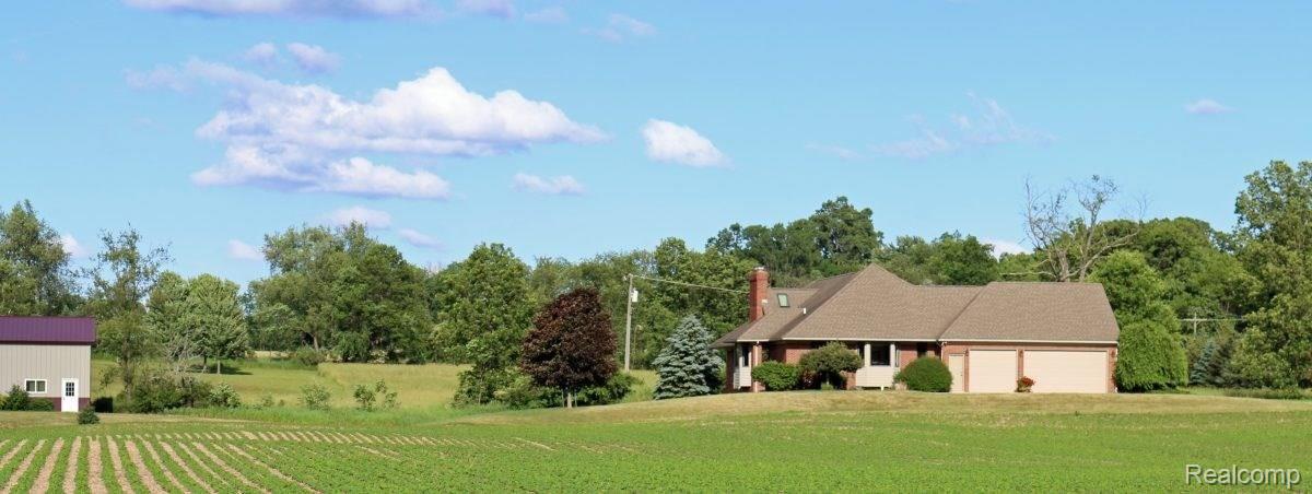 12687 Read Road Fenton, MI 48430 - Photo 18 of 20 18.jpg