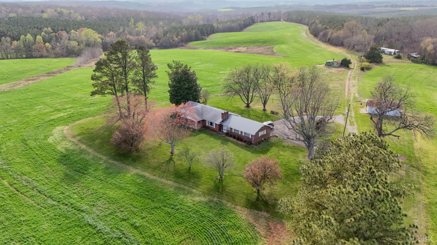677 Tabor Road Gladys, VA 24554 - Photo 6 of 84