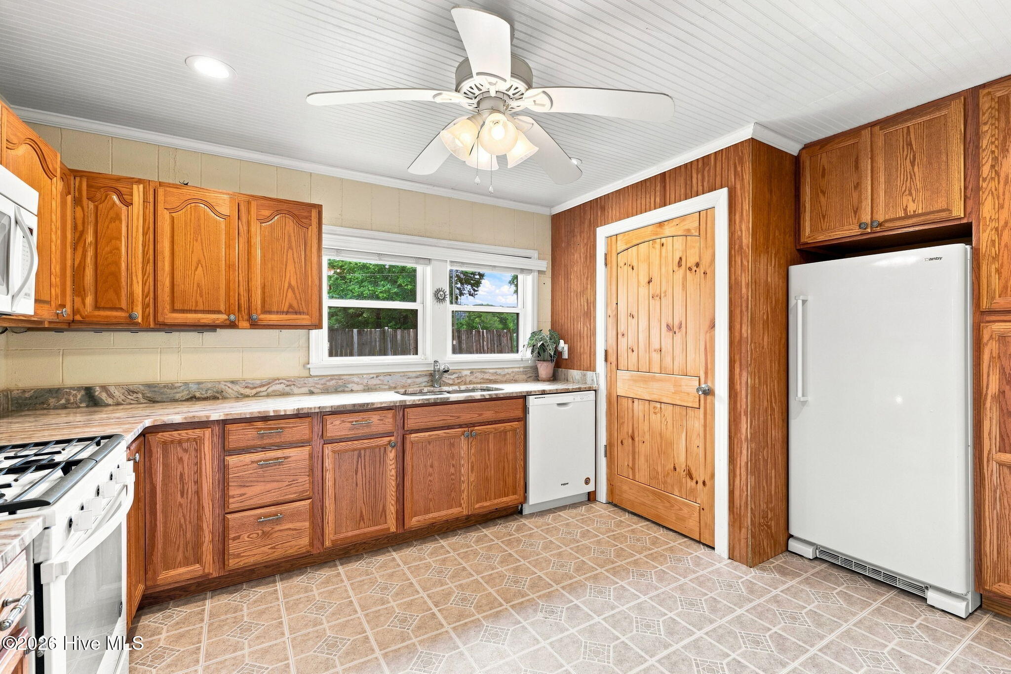 682 Tom Mann Road Newport, NC 28570 - Photo 21 of 44