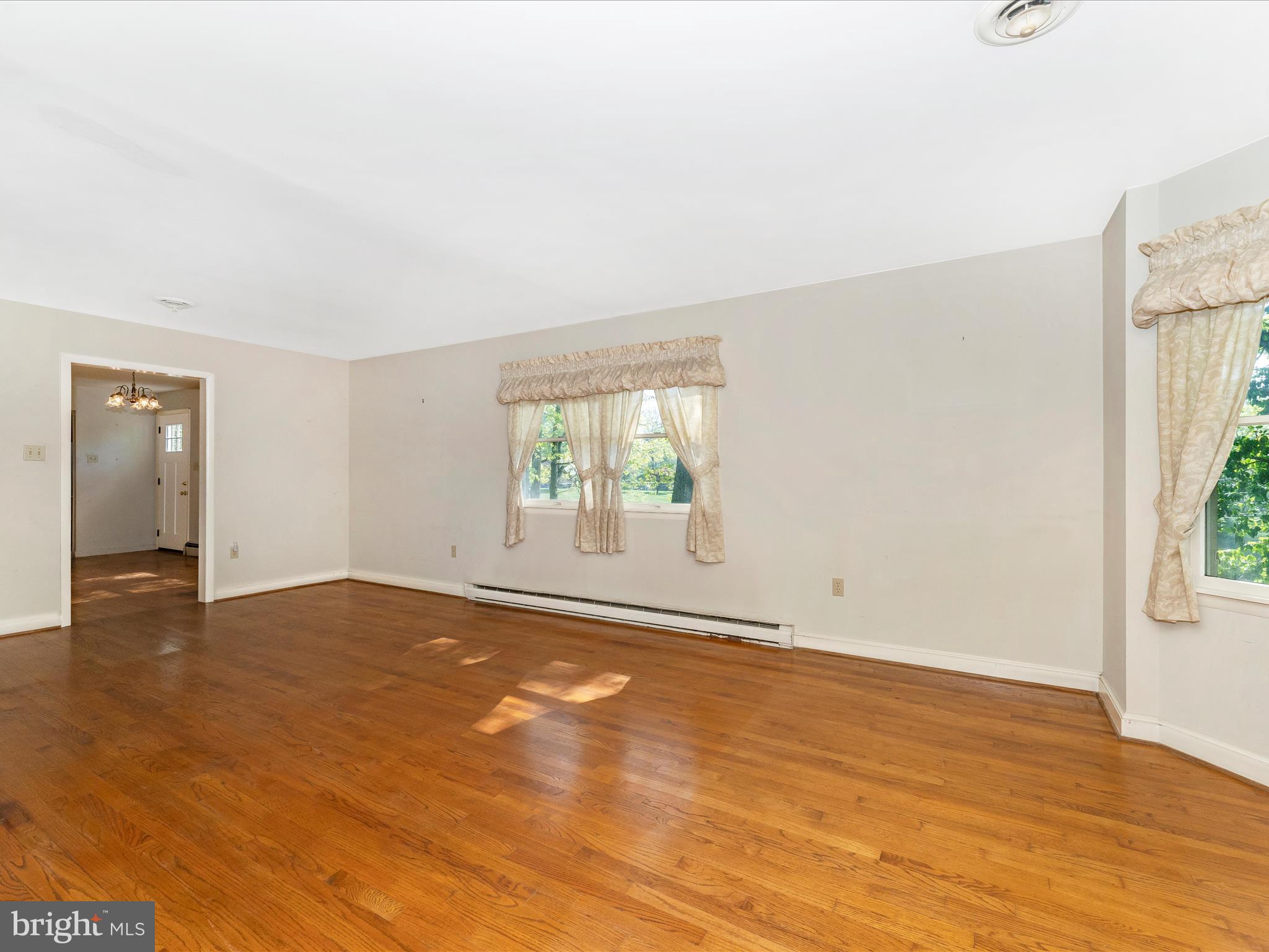 5408 Stone Road Frederick, MD 21703 - Photo 27 of 94 Living Room