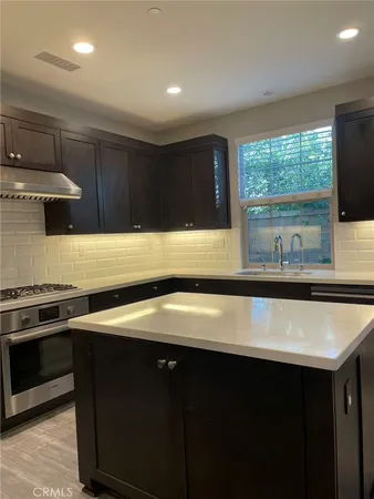 $5,200 | 107 Copeland, Irvine, CA 92618
