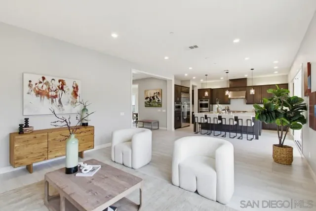 $3,250,000 | 6682 Elegante Way, San Diego, CA 92130