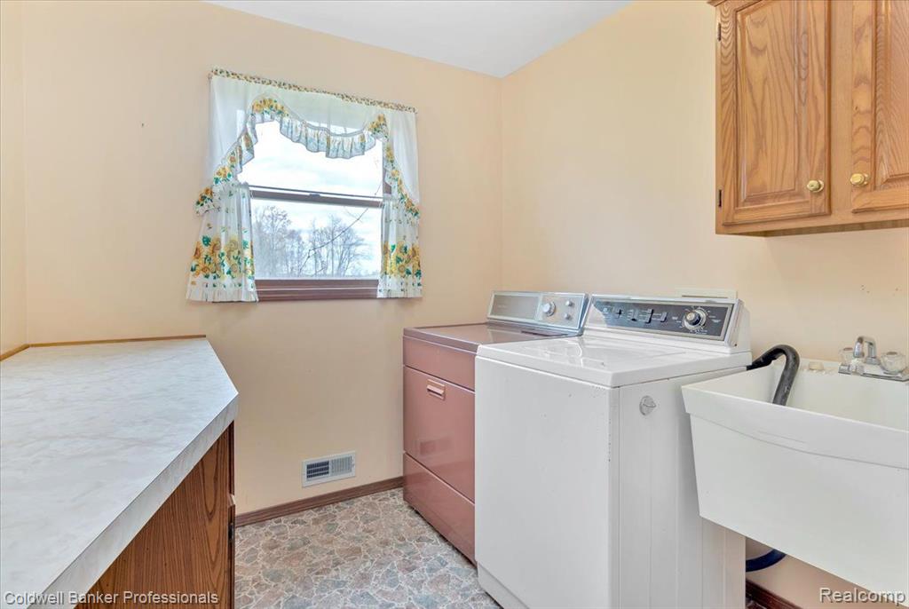 2133 North Branch Road North Branch, MI 48461 - Photo 14 of 33