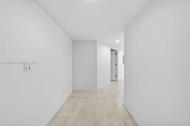 $4,500 | 500 Brickell Avenue, Unit 501, Miami, FL 33131