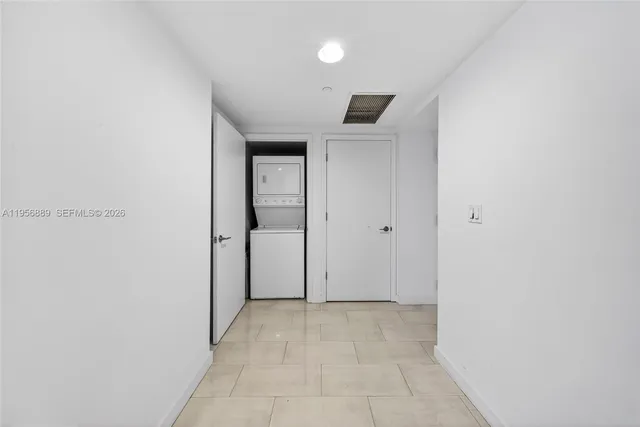 $4,500 | 500 Brickell Avenue, Unit 501, Miami, FL 33131