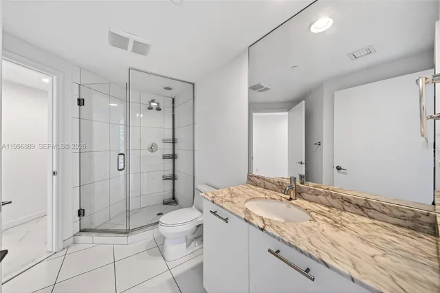 $4,500 | 500 Brickell Avenue, Unit 501, Miami, FL 33131