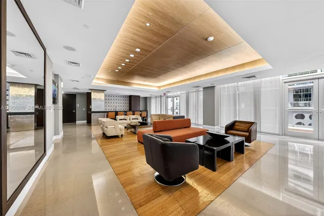 $4,500 | 500 Brickell Avenue, Unit 501, Miami, FL 33131