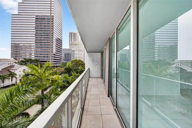 $4,500 | 500 Brickell Avenue, Unit 501, Miami, FL 33131