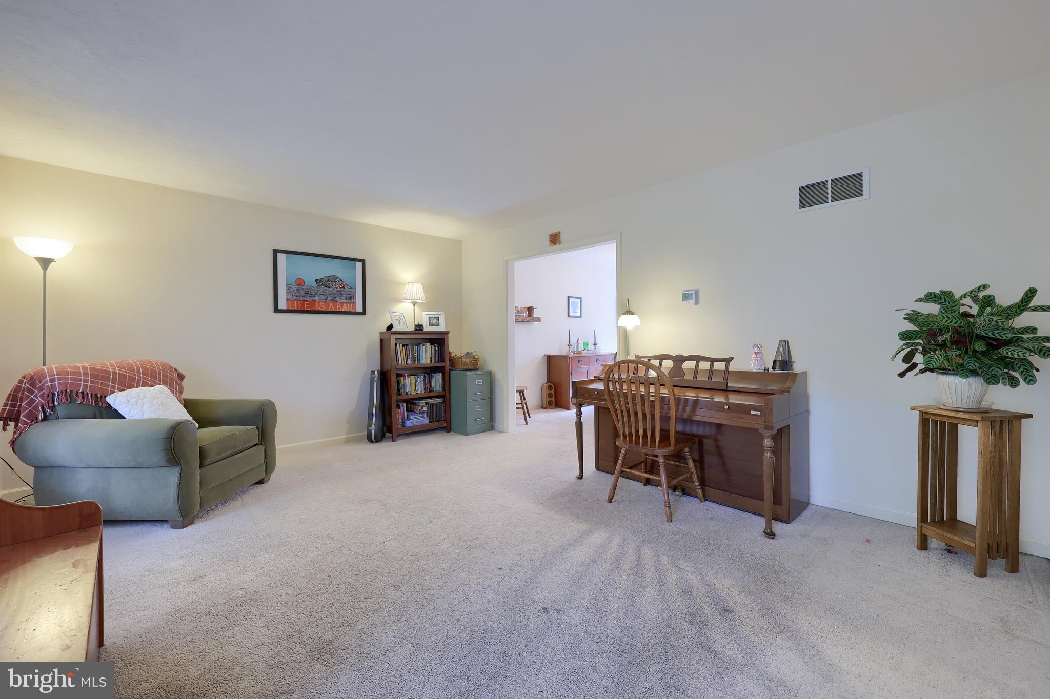 2718 Chestnut Run Road York, PA 17402 - Photo 8 of 53 Gallery Image 8
