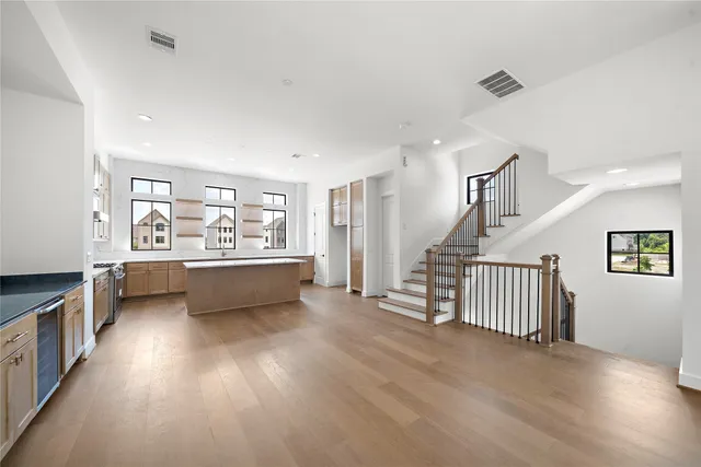 $654,999 | 1704 Sedola Lane, Houston, TX 77055