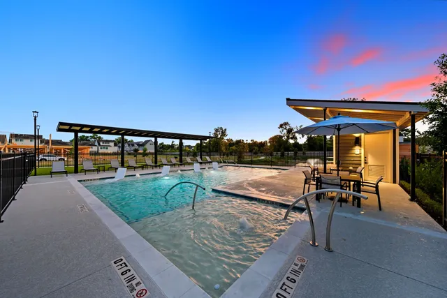 $654,999 | 1704 Sedola Lane, Houston, TX 77055