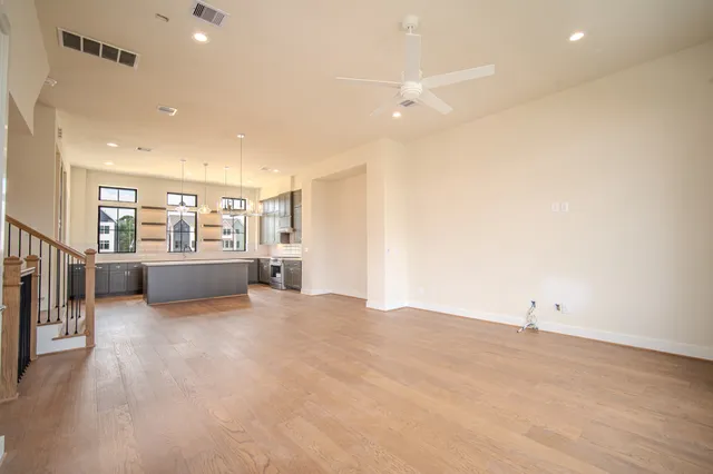 $654,999 | 1704 Sedola Lane, Houston, TX 77055