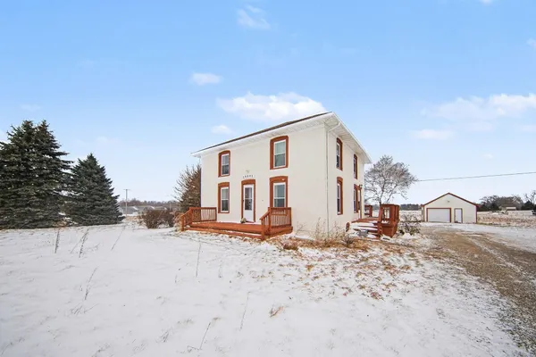 $220,000 | 10091 Concord Road, Jonesville, MI 49250