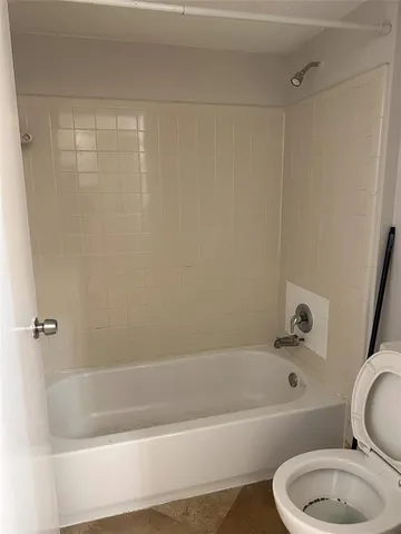 $1,995 | 4201 West McNab Road, Unit 13, Pompano Beach, FL 33069