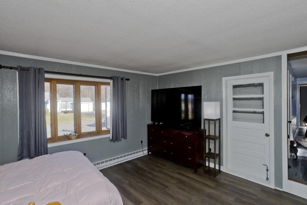 74 Judith Street Springfield, MA 01118 - Photo 14 of 27