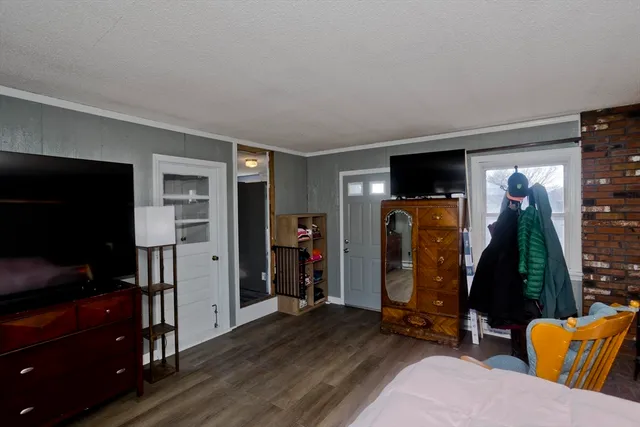 $279,900 | 74 Judith Street, Springfield, MA 01118