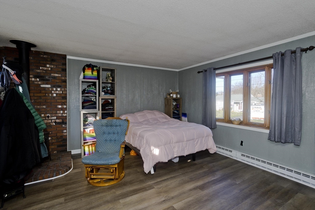 74 Judith Street Springfield, MA 01118 - Photo 16 of 27