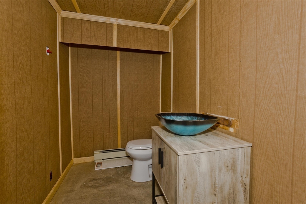 74 Judith Street Springfield, MA 01118 - Photo 22 of 27