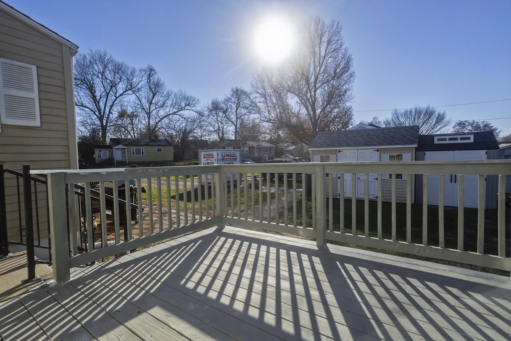 74 Judith Street Springfield, MA 01118 - Photo 10 of 27