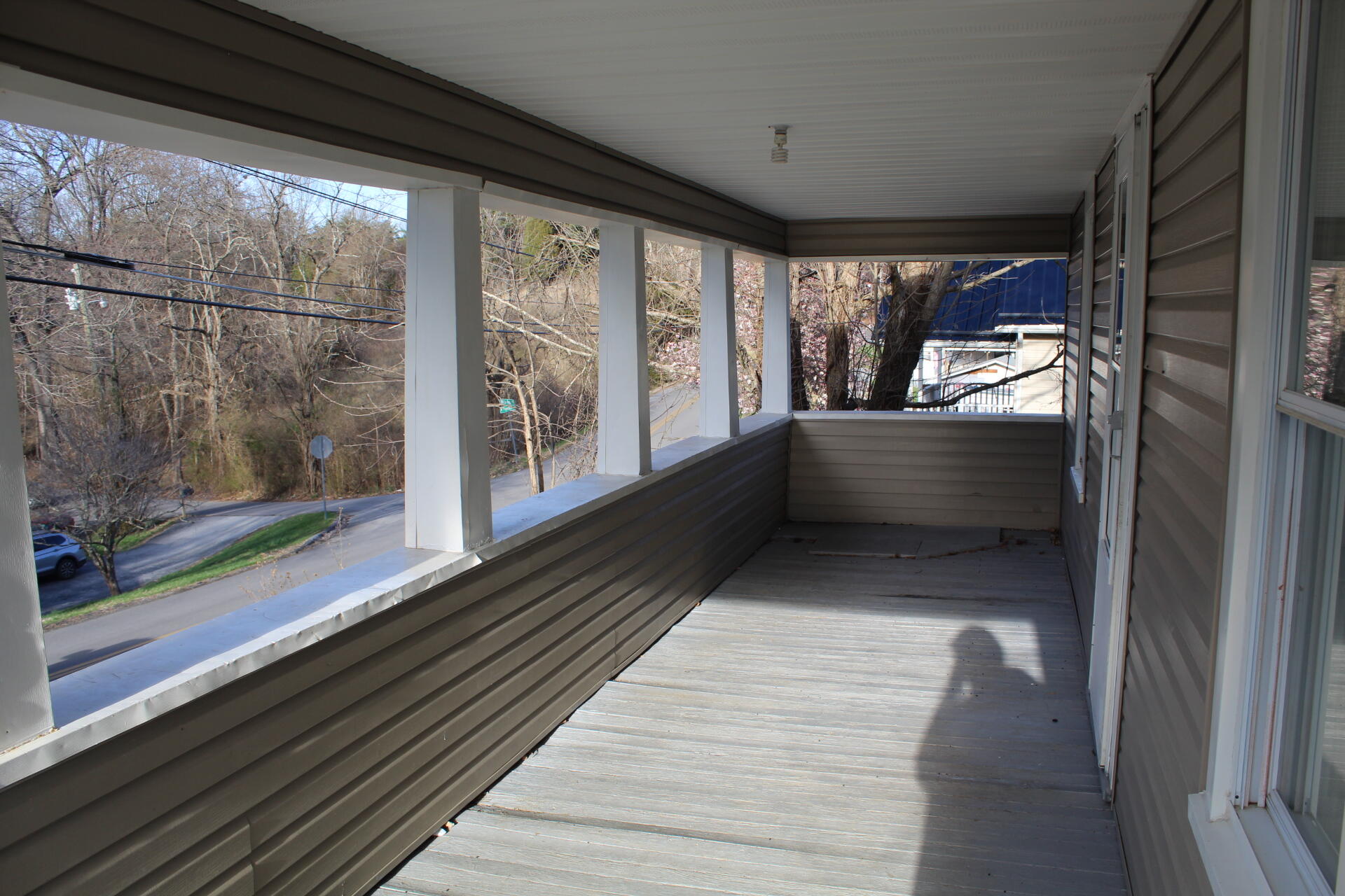 300 North Paperville Road Bristol, TN 37620 - Photo 16 of 20 IMG_9996