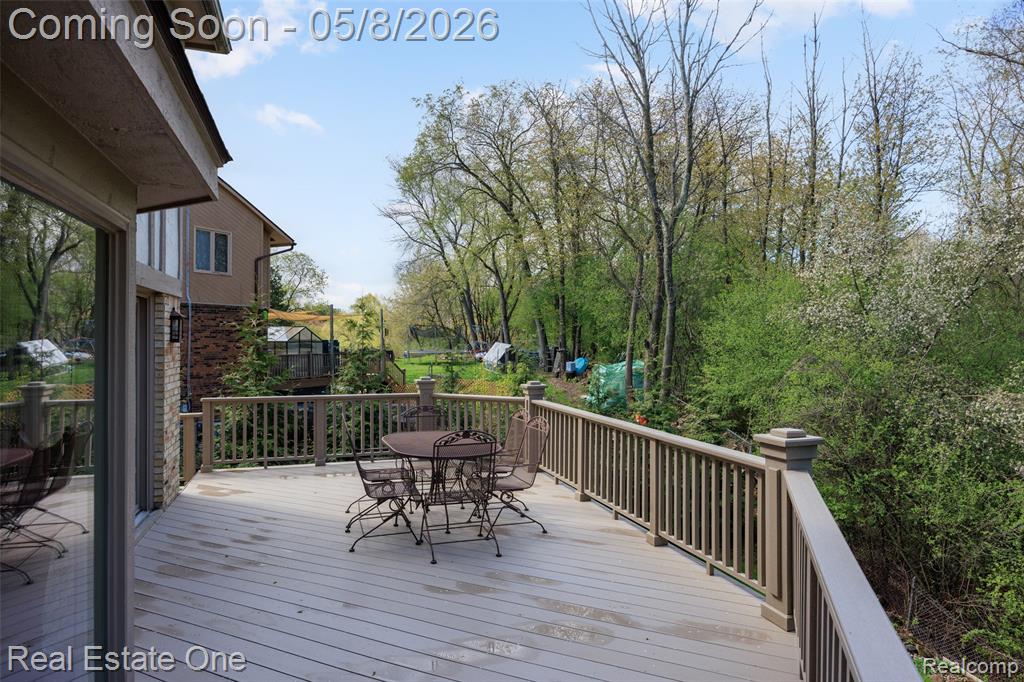 2527 Munster Road Rochester Hills, MI 48309 - Photo 38 of 49 Gallery Image 38
